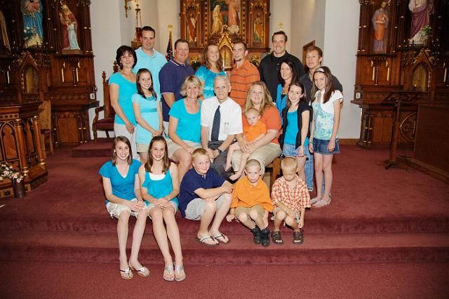 05-LarsonFamily.jpg - IMG_4715