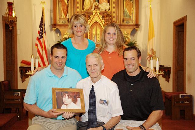 09-LarsonFamily.jpg - IMG_4724