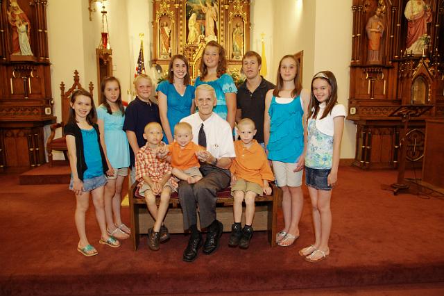 13-LarsonFamily.jpg - IMG_4739