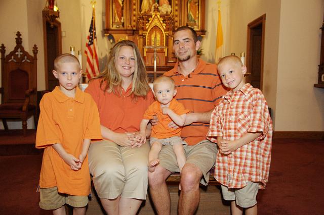 16-LarsonFamily.jpg - IMG_4747