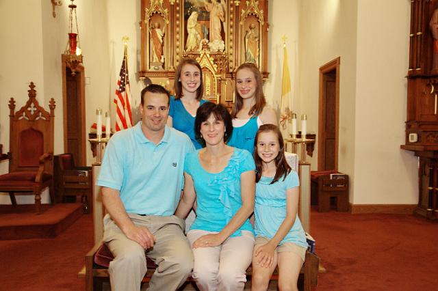 22-LarsonFamily.jpg - IMG_4757